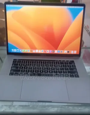 New Laptop Apple MacBook Pro 2017 16GB Intel Core I7 SSD 512GB