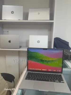 New Laptop Apple MacBook Air 2024 M3 13-Inch 16GB Apple M3 SSD 512GB