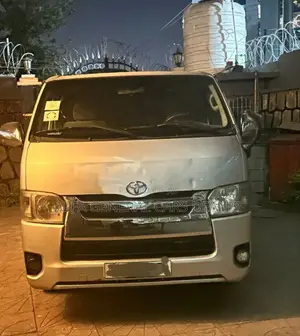 Toyota HiAce 2007 Silver