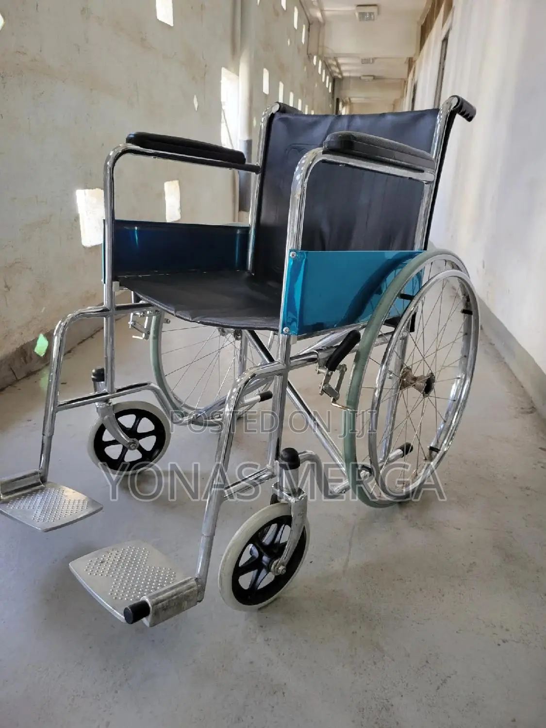 Leather Seat Wheelchair٥٥٥wheelchair卻谷wheelchair~~Wheelchair
