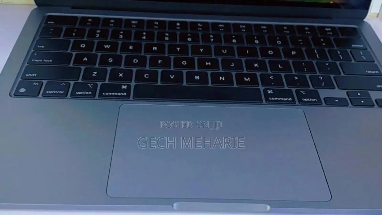 New Laptop Apple MacBook Air 2022 M2 16GB Apple M2 SSD 256GB