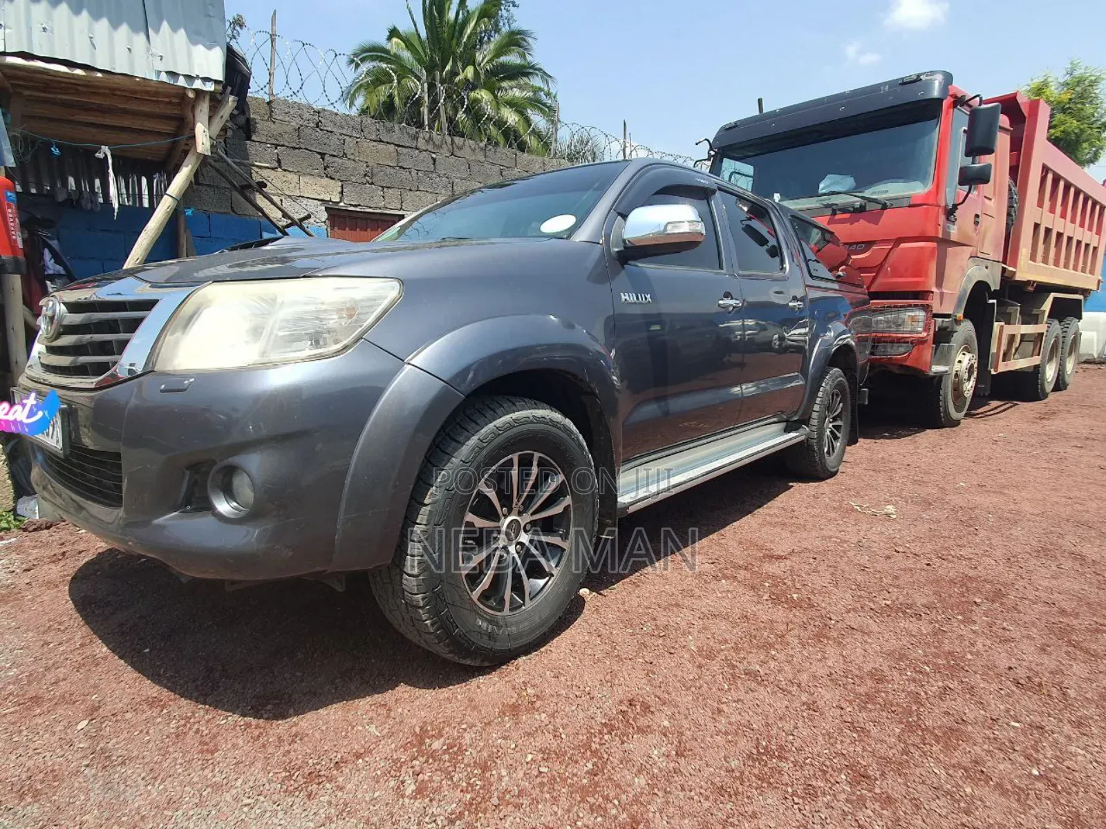 Toyota Hilux 2013 Blue