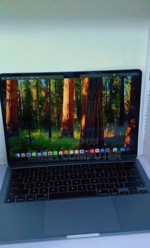 New Laptop Apple MacBook Air 2022 M2 16GB Apple M2 SSD 256GB