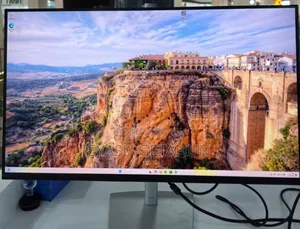 Dell P3223qe – 31.5′′ Monitor