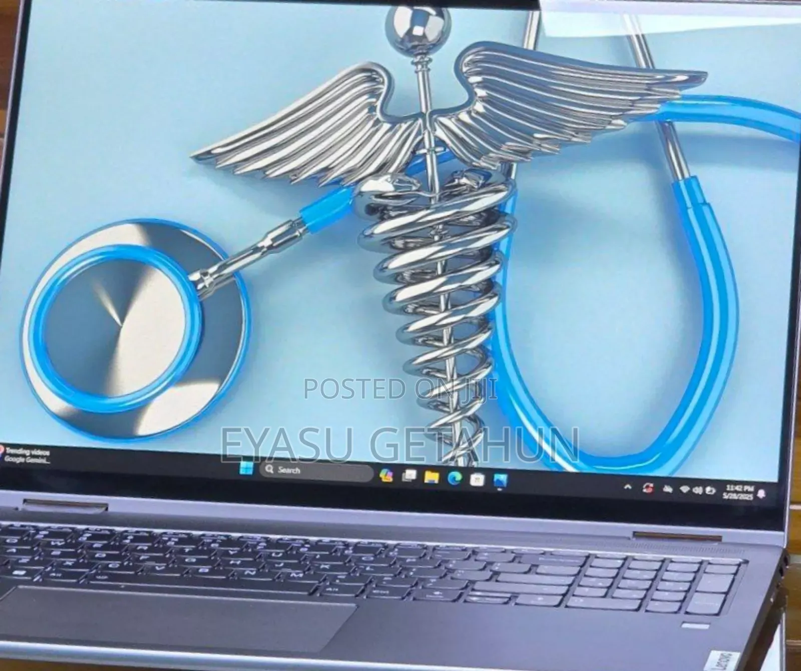 New Laptop Lenovo Yoga 7i 16GB Intel Core I7 SSD 512GB