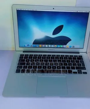 New Laptop Apple MacBook Pro 2017 8GB Intel Core i5 SSD 128GB