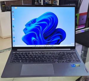 New Laptop Lenovo ThinkBook 15 16GB Intel Core I7 SSD 512GB