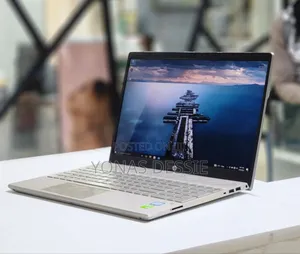 New Laptop HP Pavilion 15 8GB Intel Core i7 SSD 512GB