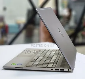 New Laptop HP Pavilion 15 8GB Intel Core i7 SSD 512GB