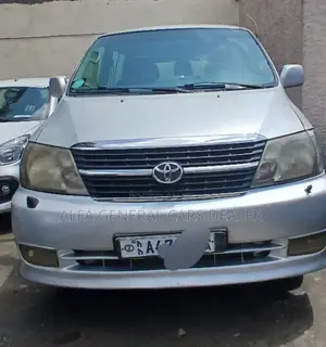 Toyota HiAce 2010 Silver