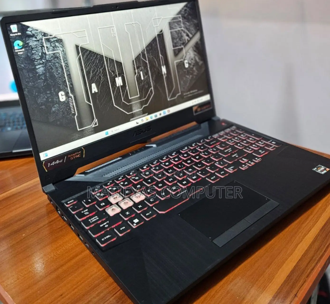 New Laptop Asus TUF Dash F15 16GB AMD Ryzen 7 SSD 512GB
