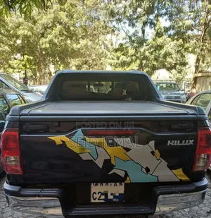 Toyota Hilux 2017 Matt Black