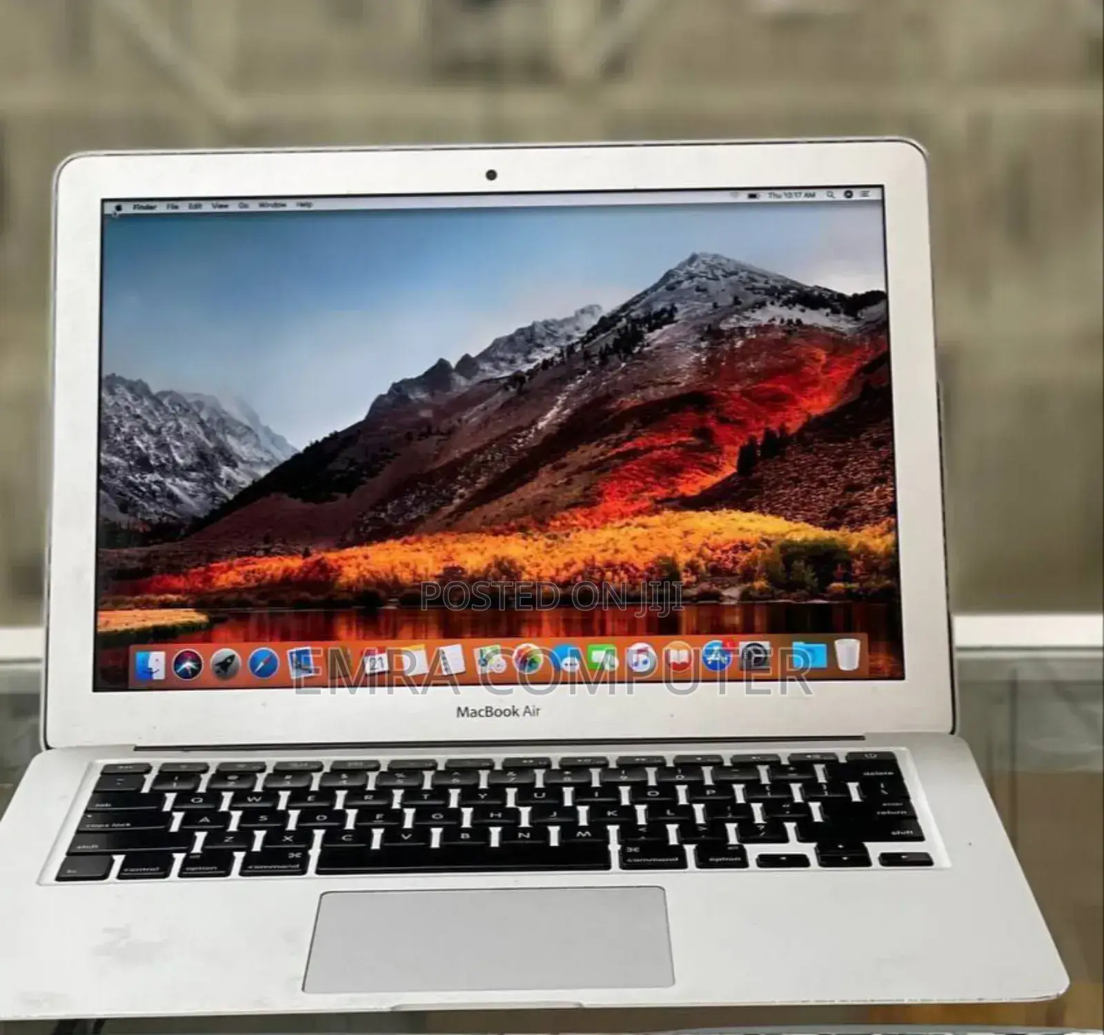 New Laptop Apple MacBook Air 2017 8GB Intel Core I7 SSD 256GB