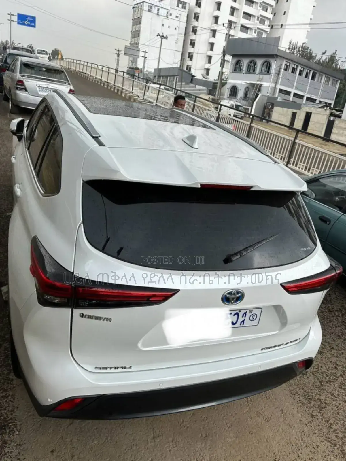 Toyota Highlander Hybrid 2024 White