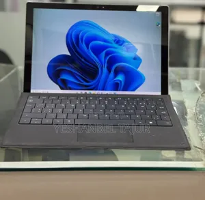 New Laptop Microsoft Surface Pro 8GB Intel Core i7 SSD 256GB