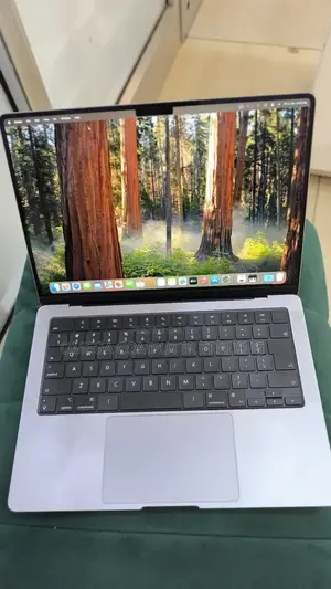 New Laptop Apple MacBook Pro 2021 M1 32GB Apple M1 Pro SSD 1T