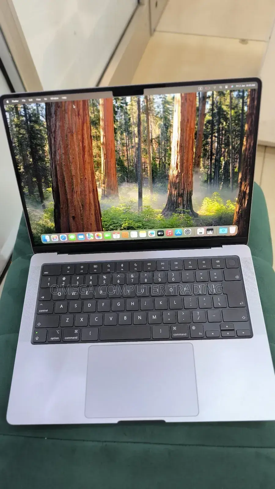 New Laptop Apple MacBook Pro 2021 M1 32GB Apple M1 Pro SSD 1T