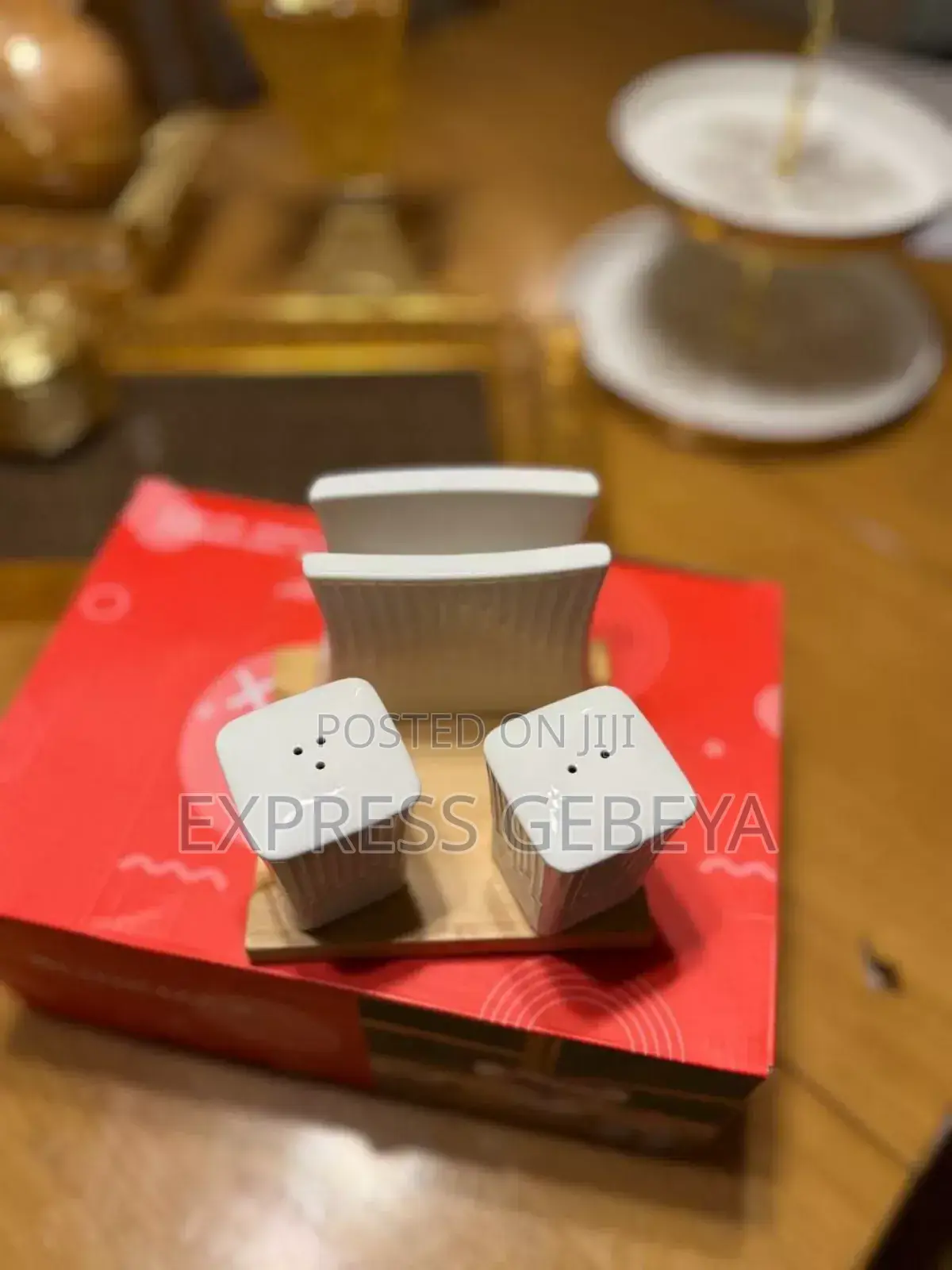 የሶፍት እና የጨው የሚጥሚጣ
ማቅረቢያ Spice Storage