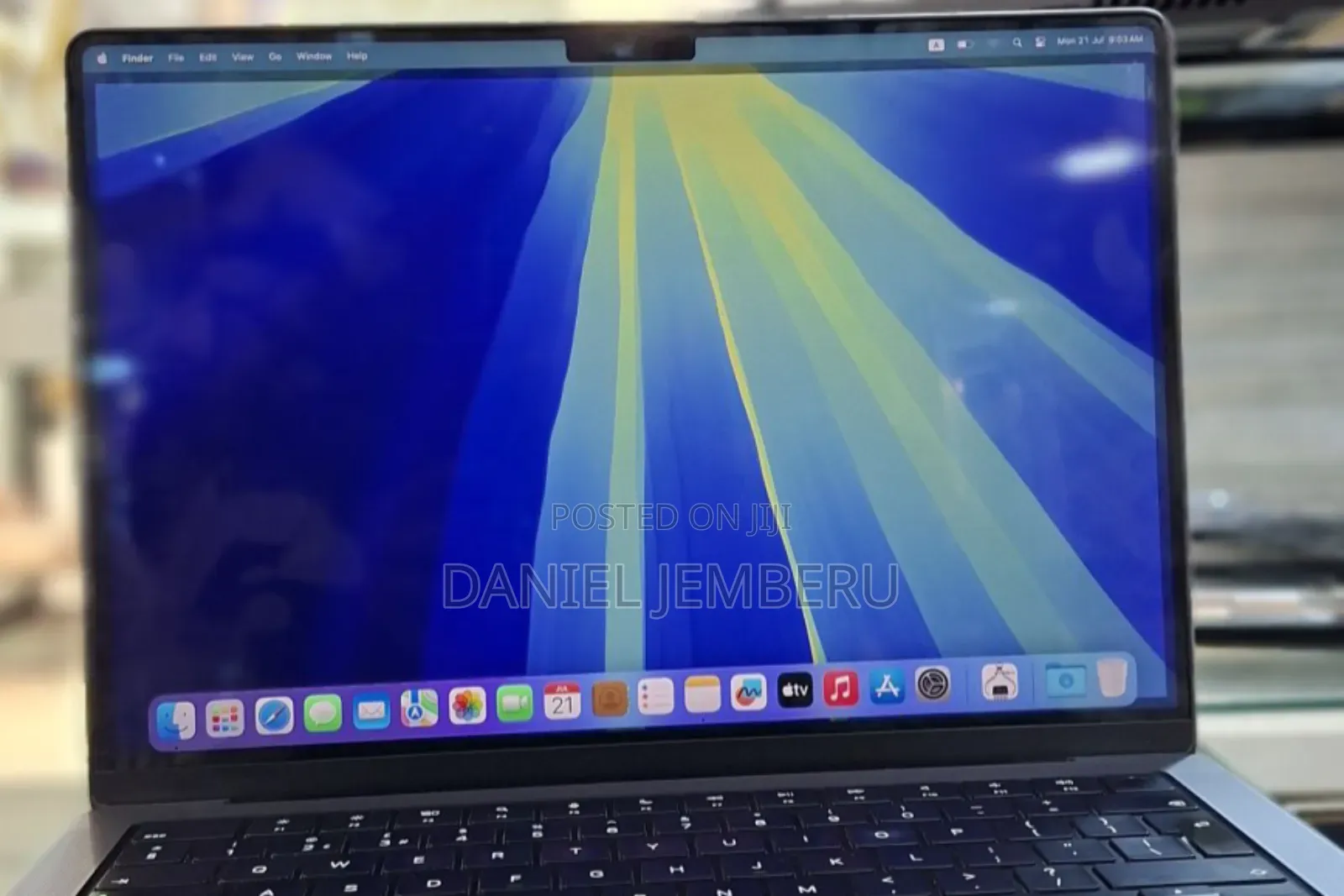 New Laptop Apple MacBook Pro M1 16GB Apple M1 Pro SSD 512GB