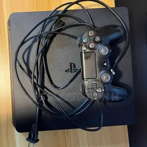 Ps 4 Jealbreak Slim ብዙ ጌም አለው