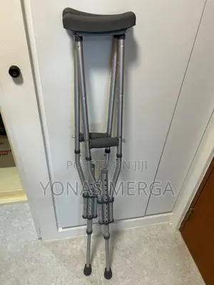 Crutches/ክራንች+Under-Arm(The Armpit or Axilla)Padded Platform