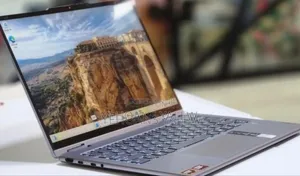 New Laptop Lenovo Yoga 7i 8GB AMD Ryzen 5 SSD 512GB