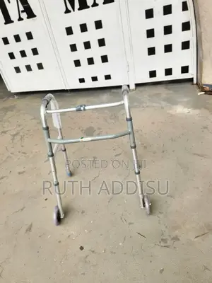 Medical Walker የህሙማን እና የአዋቂ ድጋፍ መስጫ ወከር Walker牢房walker New