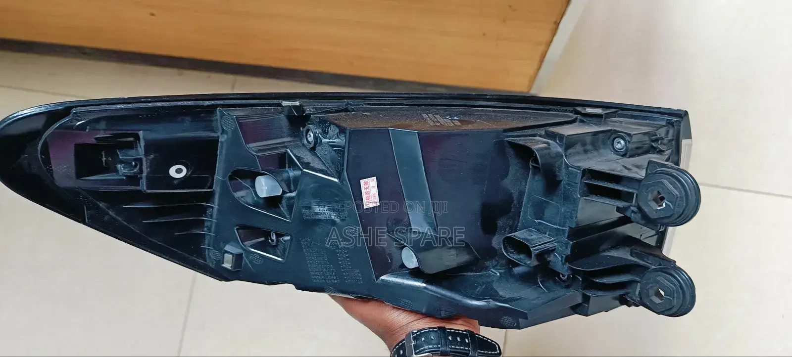 Ashe Auto Spare Parts (Id4/Id6 Tail Light)