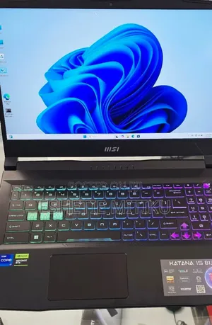 New Laptop MSI Katana 15 16GB Intel Core I7 SSD 512GB
