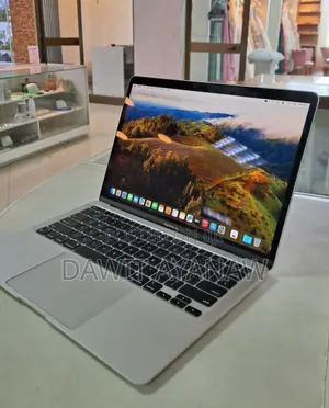New Laptop Apple MacBook Air 2020 M1 8GB Apple M1 SSD 256GB