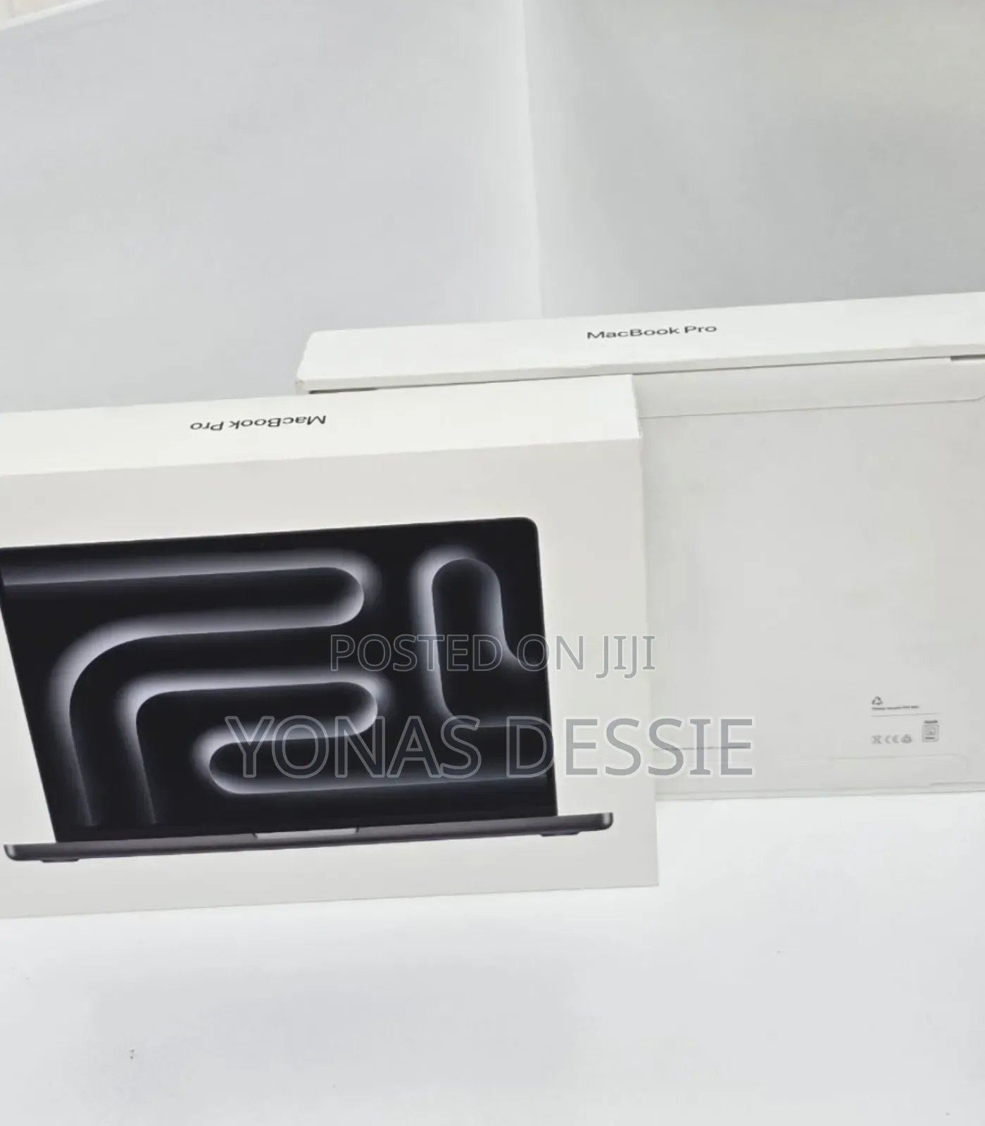 New Laptop Apple MacBook Pro 2024 M4 18GB SSD 1T