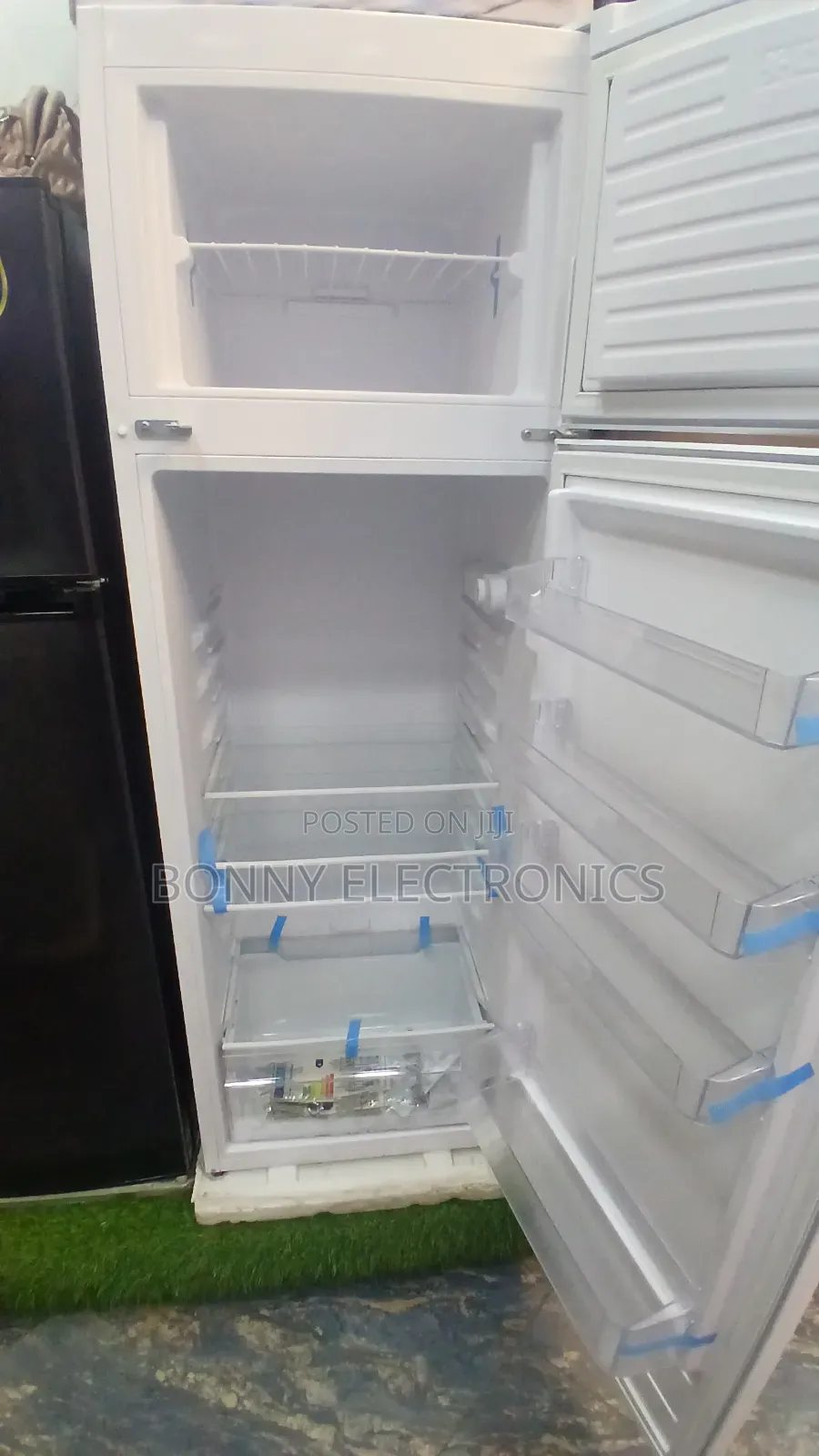 Champion High-Quality Refrigerators –Mpdel-383
