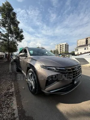 Hyundai Tucson 2021 Gold