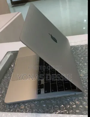 New Laptop Apple MacBook Pro 2021 M1 8GB SSD 256GB