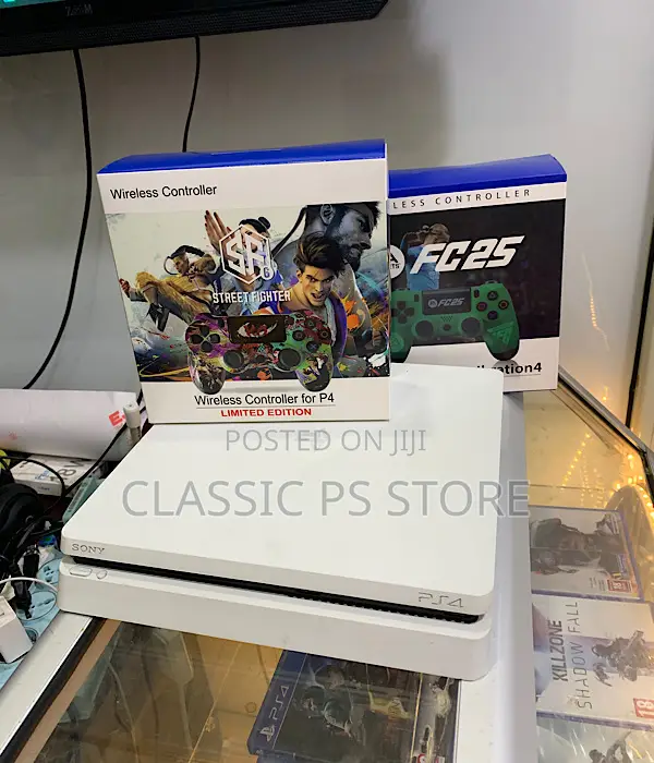 White Playstation 4 Slim
