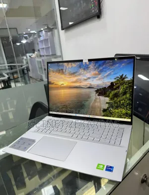 New Laptop Dell Inspiron 7306 16GB Intel Core I7 SSD 512GB