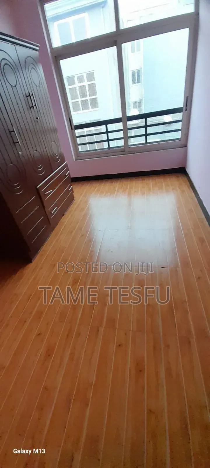 Furnished 5bdrm House in Hayat, Bole for sale
