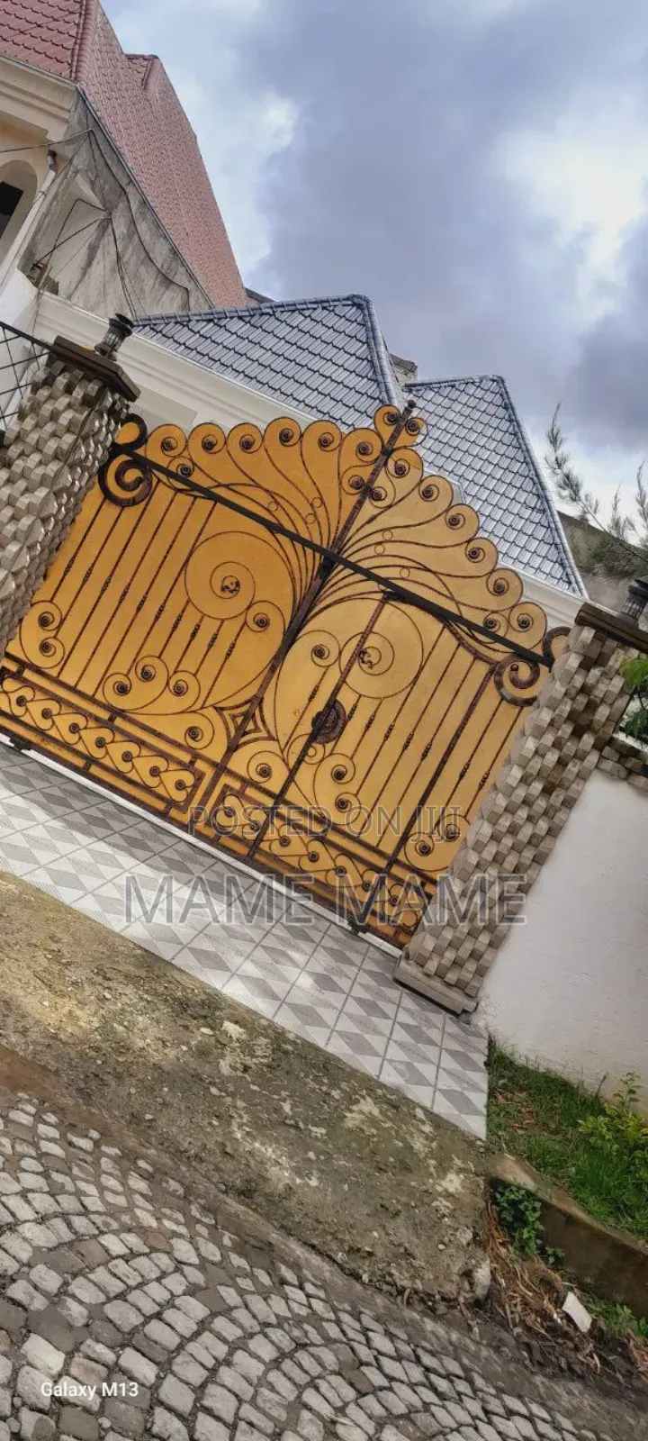 5bdrm Villa in Addis Abeba, Bole for sale