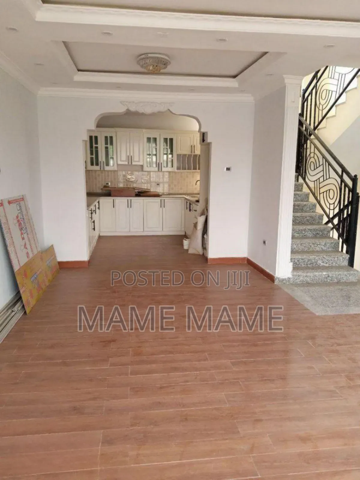 5bdrm House in Addis Abeba, Bole for sale