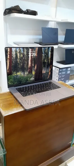 New Laptop Apple MacBook Pro M1 16GB Apple M1 SSD 512GB