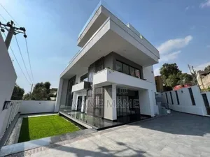 7bdrm House in Addis Abeba, Bole for sale