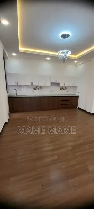5bdrm House in Addis Abeba, Bole for sale