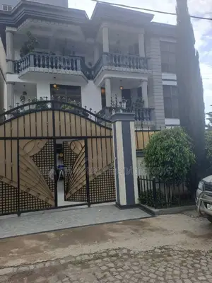 Furnished 9bdrm House in አያት አካባቢ ኮምፋውንድ ውስጥ, Yeka for sale