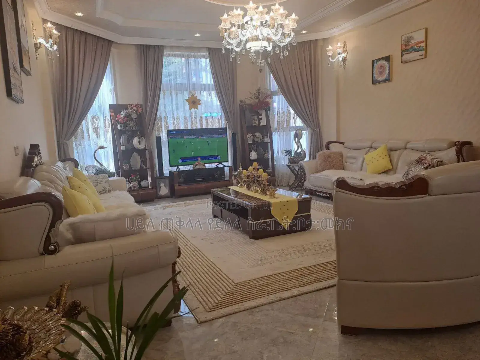 Furnished 9bdrm House in አያት አካባቢ ኮምፋውንድ ውስጥ, Yeka for sale