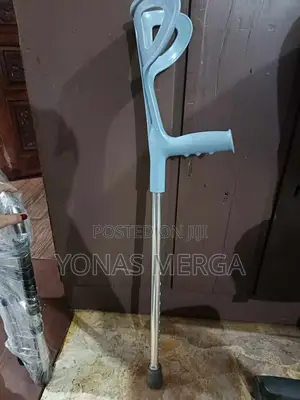 Crutches (Double / Adult / Adjustable)之之crutches壼班kranch