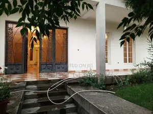5bdrm Villa in Villa Around Egypt, Yeka for sale