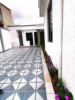 5bdrm Villa in Addis Abeba, Bole for sale
