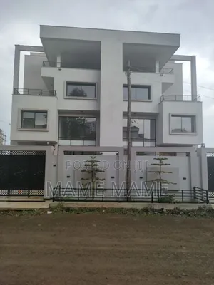 7bdrm House in Addis Abeba, Bole for sale