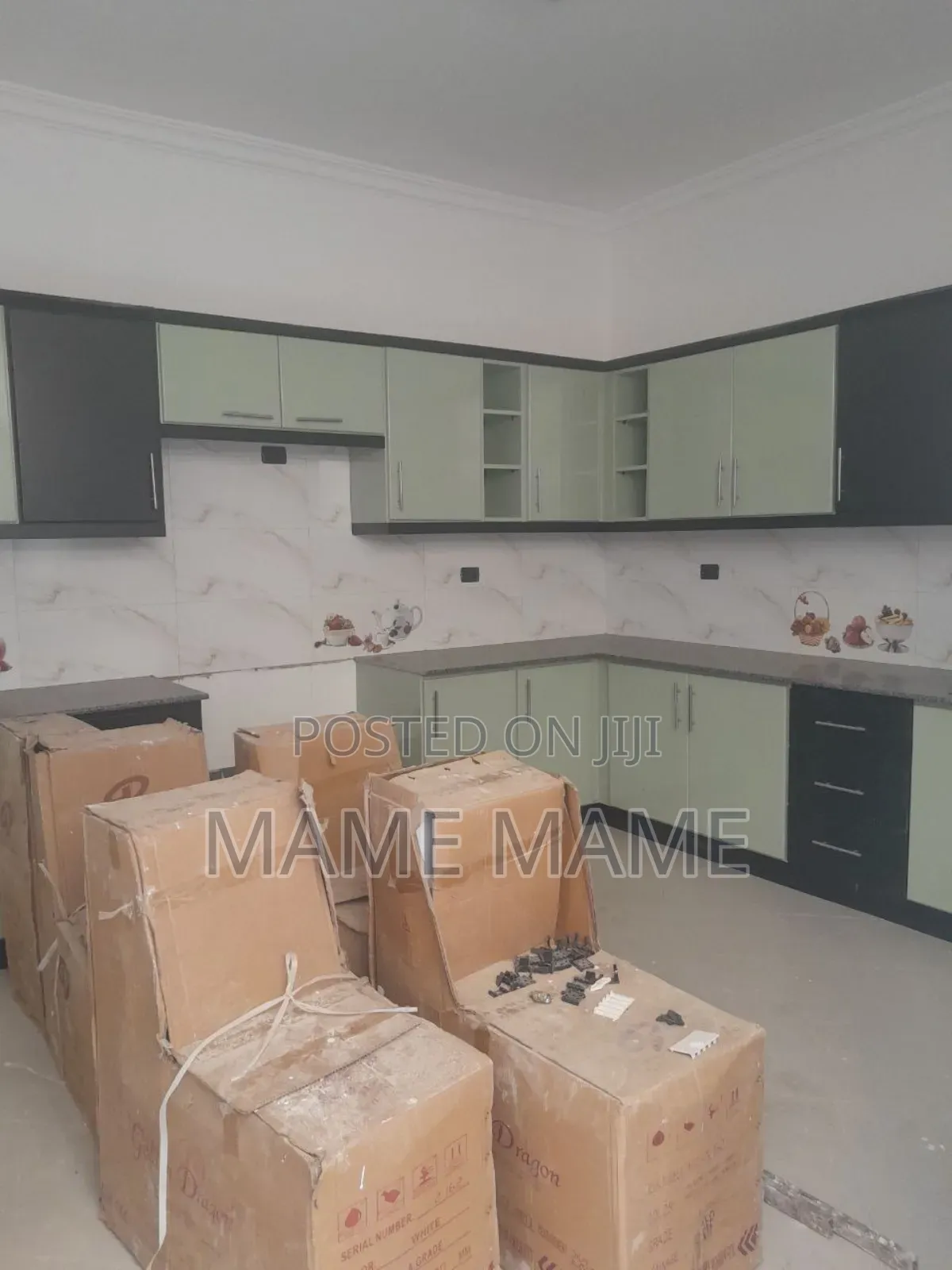 8bdrm House in Addis Abeba, Bole for sale