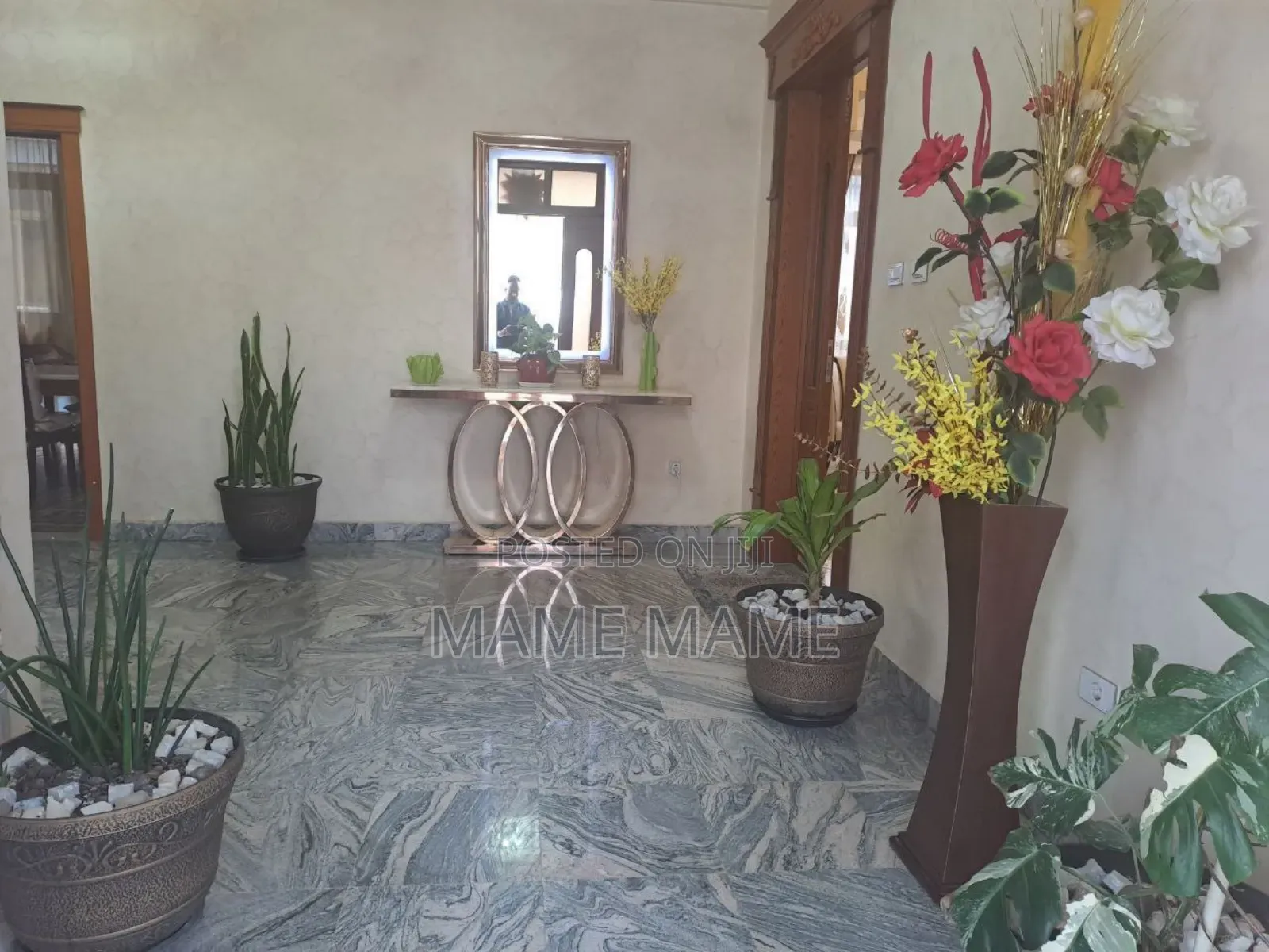 7bdrm House in Addis Abeba, Bole for sale